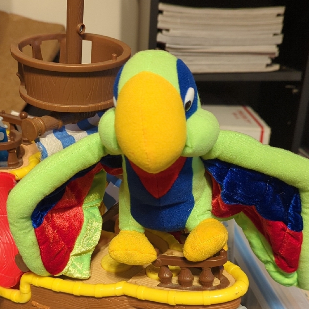 Pirate Ship Playset with Plush Parrot and Figures - Picture 4 of 8
